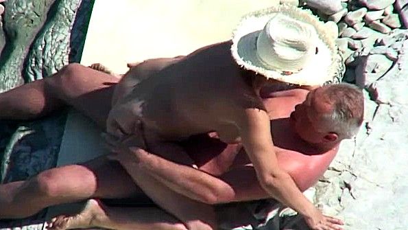 Еркектерге арналған порнографияны қараңыз